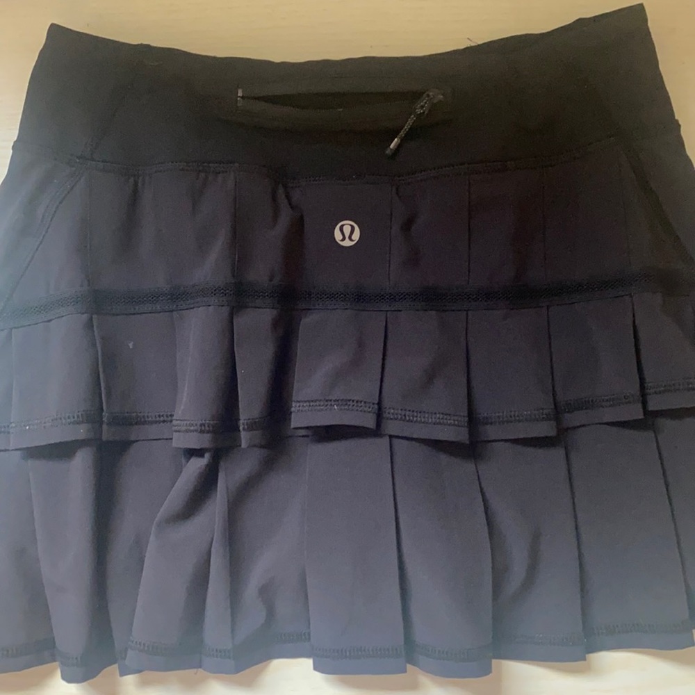 Lululemon Black Pace Skirt